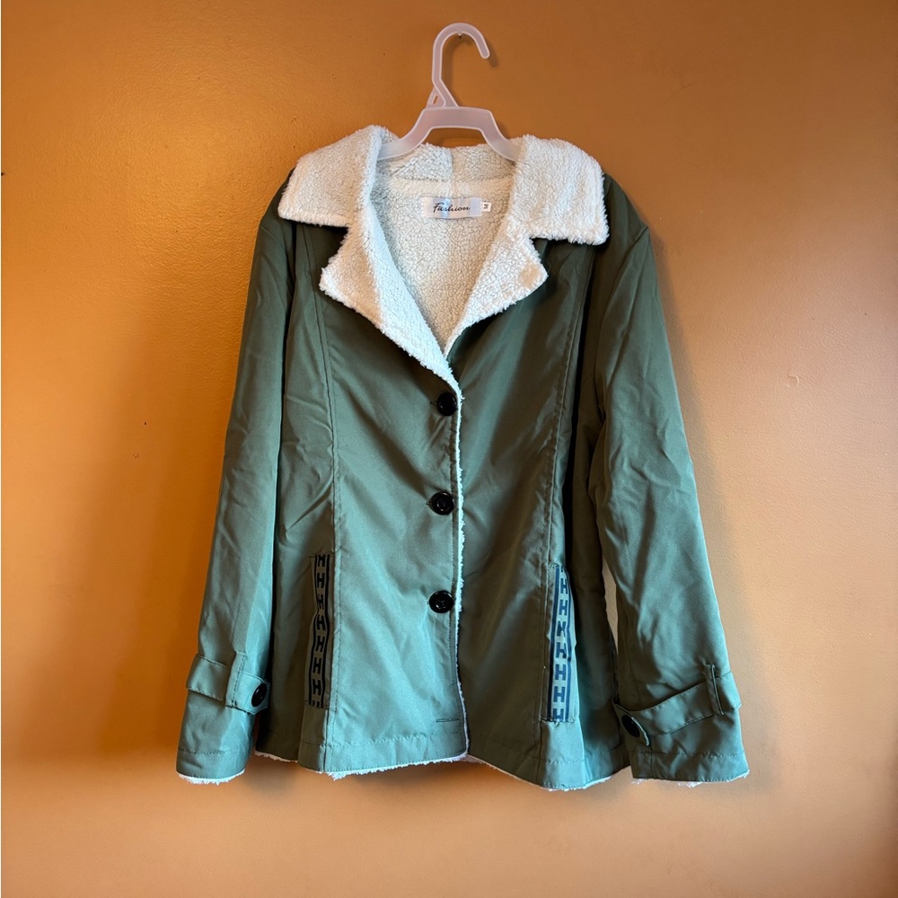 NWOT Woman’s Green Sherpa-Lined Women's Jacket